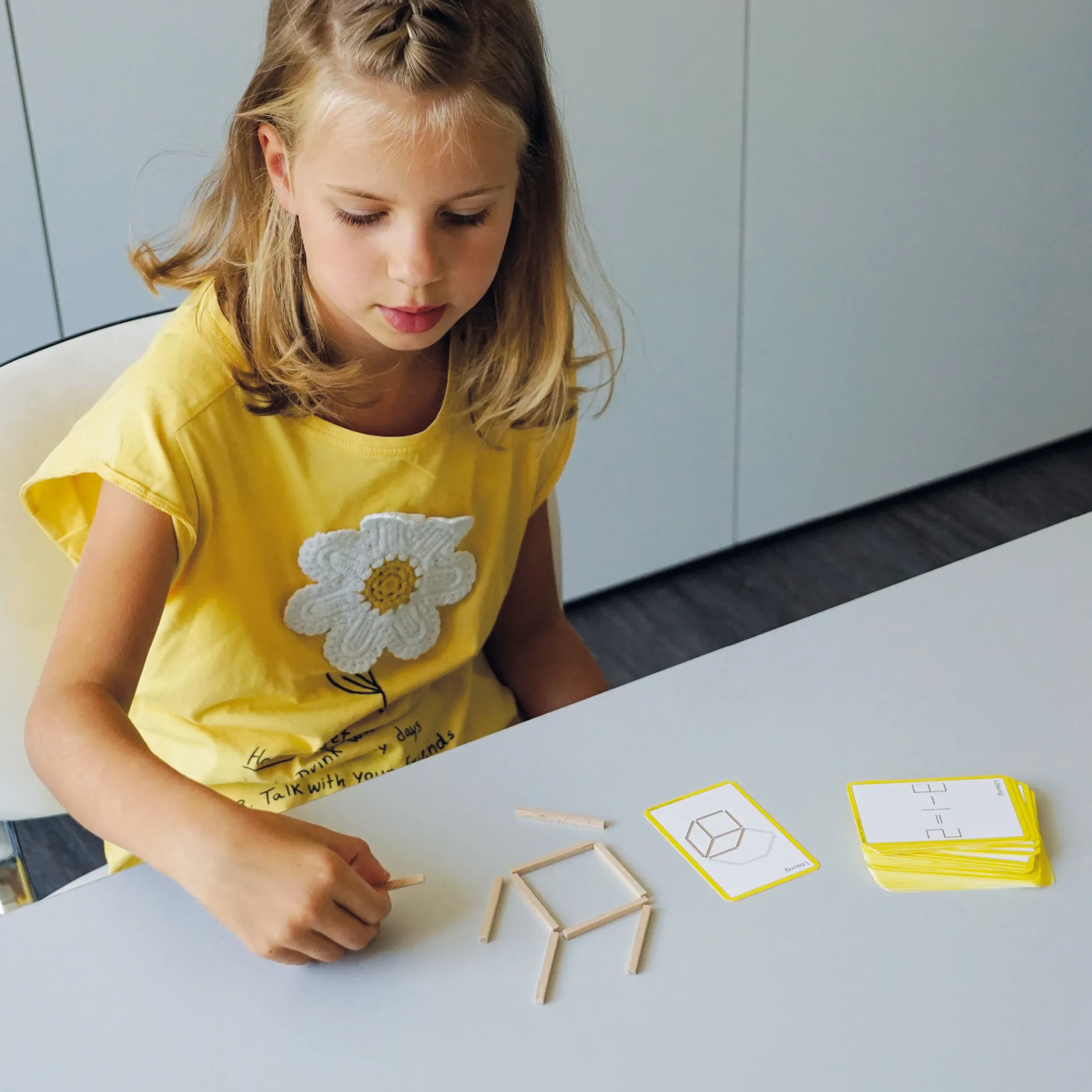 Stäbchen-Spiel "Knifflig"